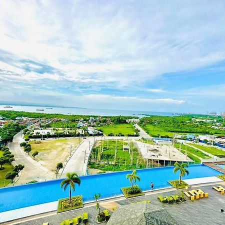 Mactan Newtown Condo Мактан Экстерьер фото