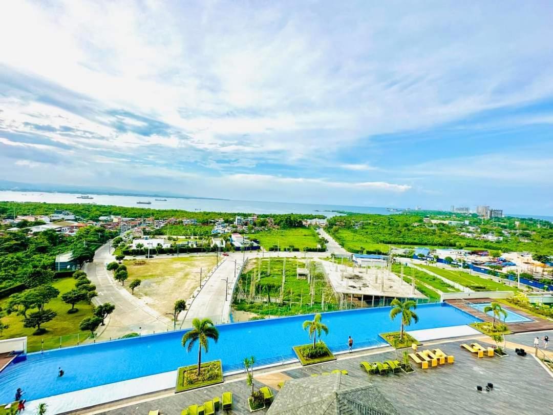 Mactan Newtown Condo Мактан Экстерьер фото