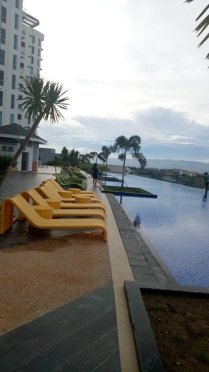Mactan Newtown Condo Мактан Экстерьер фото