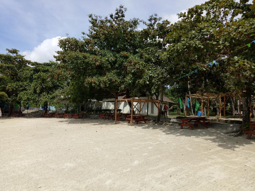 Mactan Newtown Condo Мактан Экстерьер фото