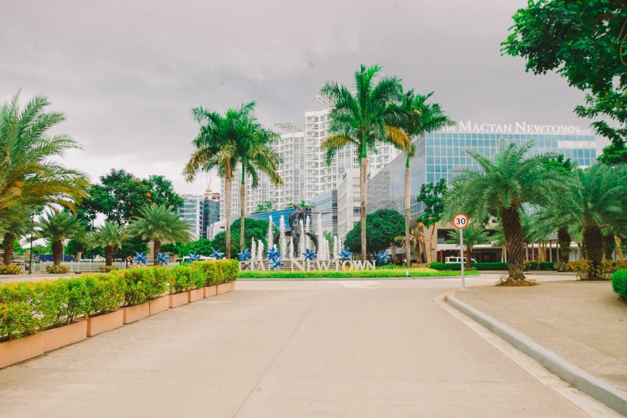 Mactan Newtown Condo Мактан Экстерьер фото